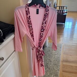 Pink Women's Robe with Animal Print Trim Size Medium NWT